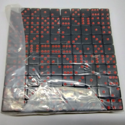 Brique de 200 d6 16mm opaques - Noir avec points rouges