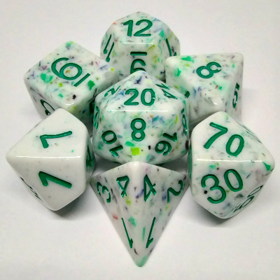 Kit de 7 dés polyédriques - Dés faites de dés recyclés avec chiffres verts
